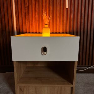 طابلة نوم ذكية وعصرية: تصميم أنيق، تنظيم مثالي، وأمان لا مثيل له!